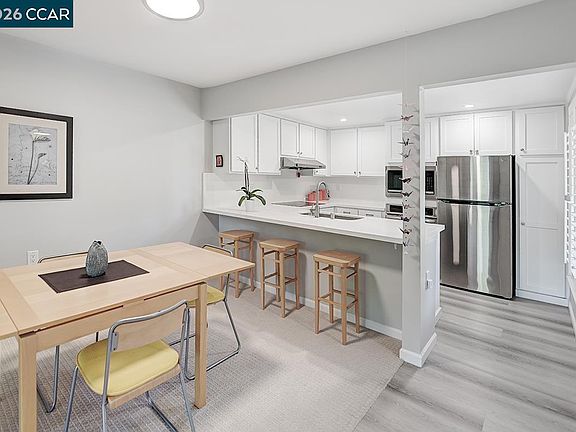5th image of 1109 Canyonwood Ct APT 1