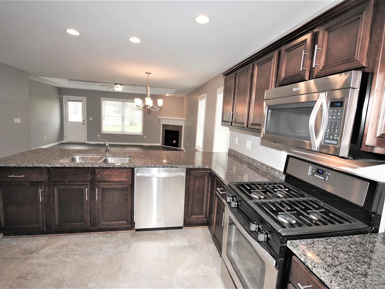 4821 East Highland Parkway - 1 — Photo 3
