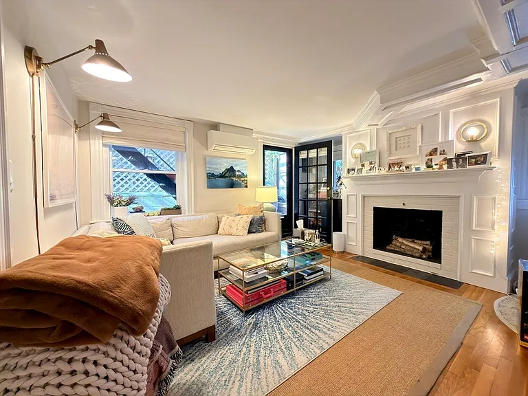 41 Pinckney St #B — Photo 20
