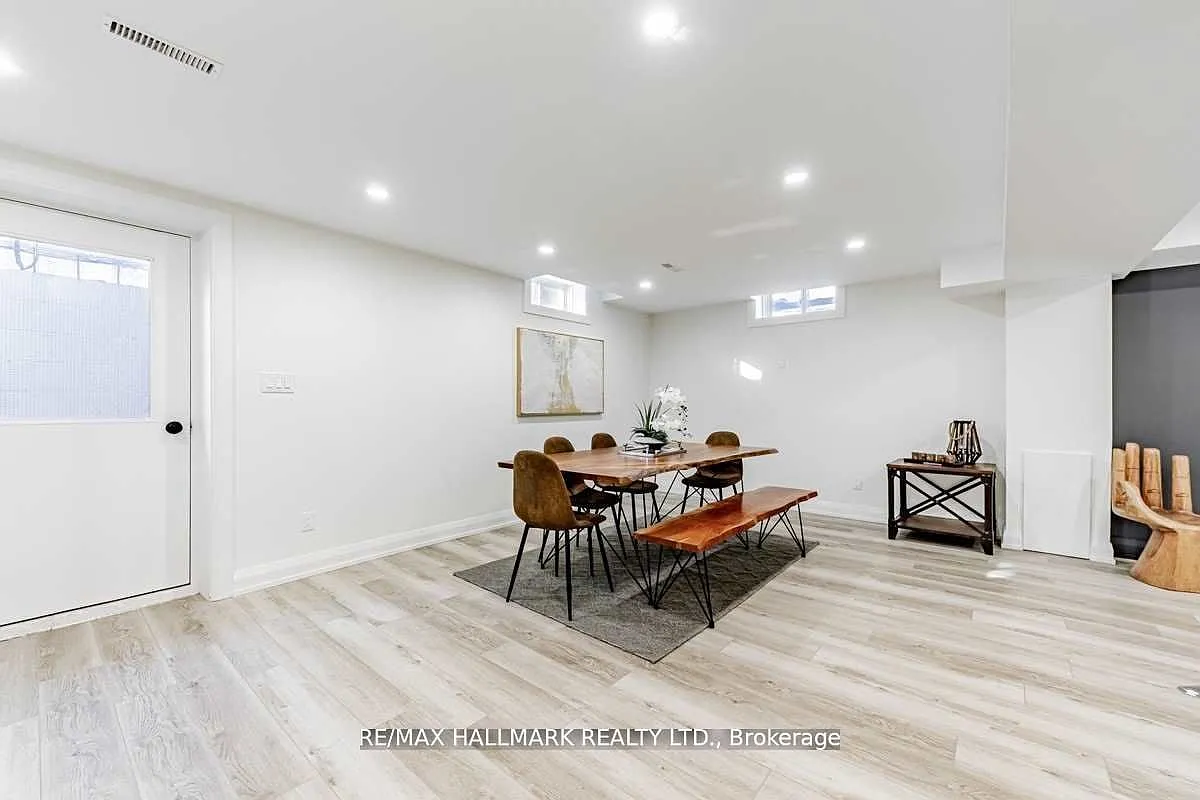 2 bed, $2,050 — Photo 4