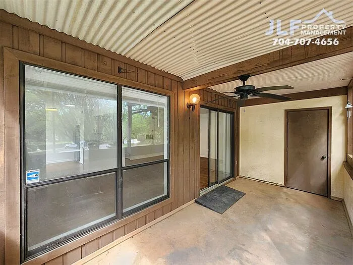 5721 Dockside Dr — Photo 19