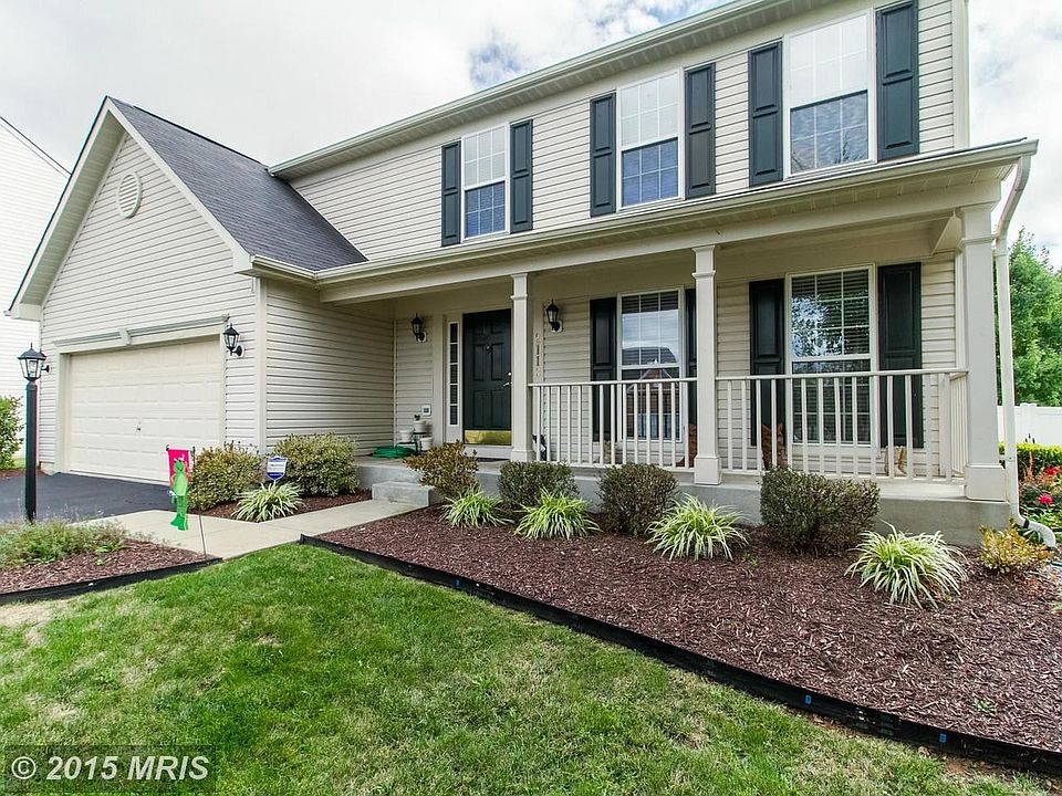 Attractive single-family home is Walnut Ridge