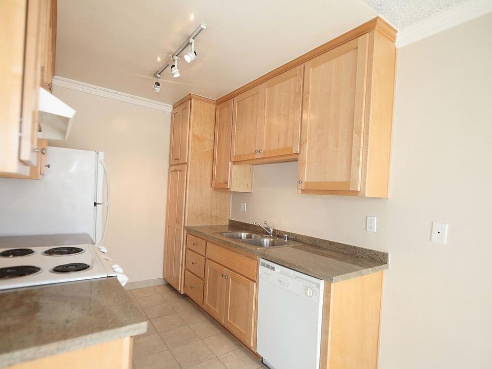 1st image of 1538 11th St APT 8