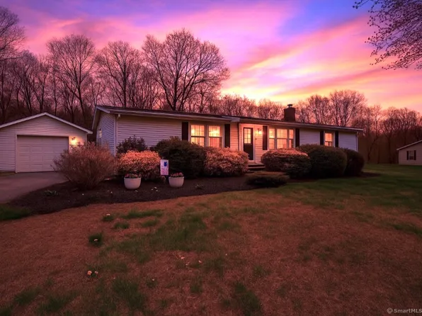 84 Colchester Commons, Colchester, CT 06415