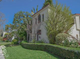 226 S Arnaz Dr, Beverly Hills, CA 90211