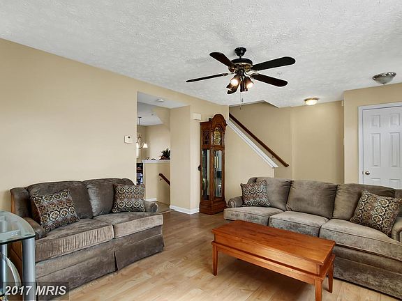 3rd image of 162 Glen View Ter