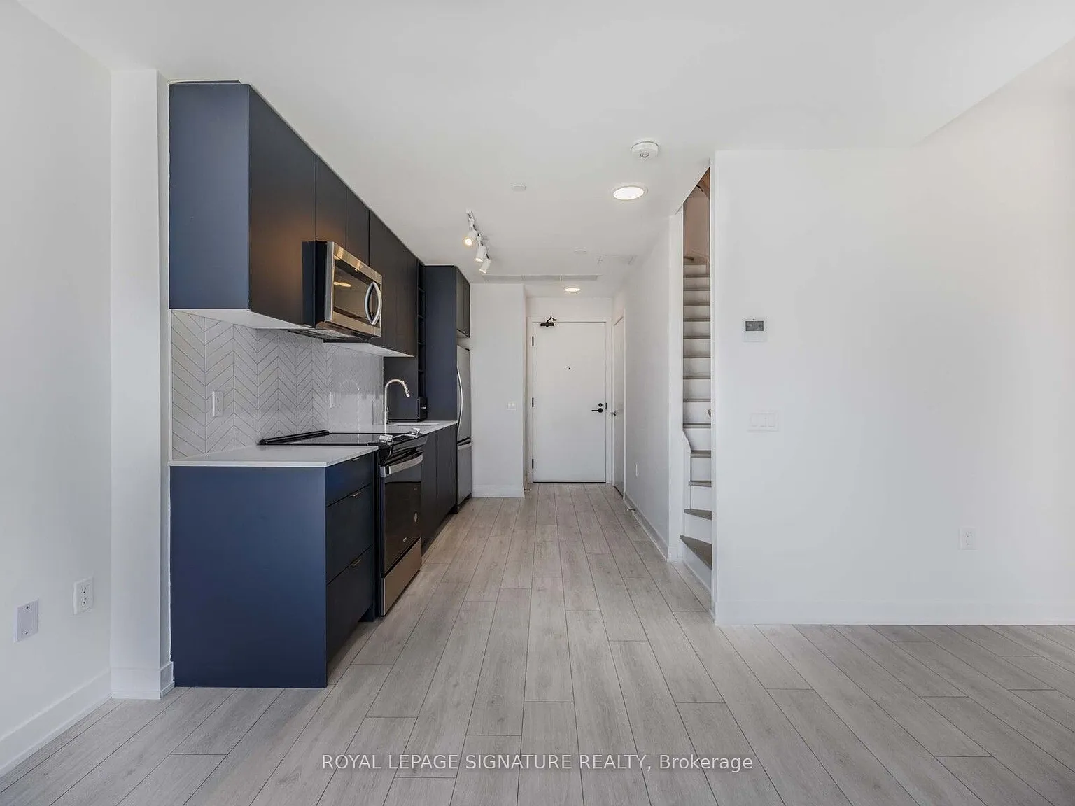 1610 Charles St — Photo 3