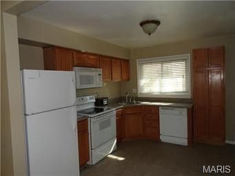 5th image of 7610 Folk Ave