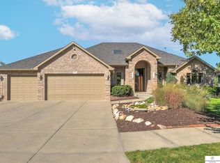 716 S 178th St, Omaha, NE 68118