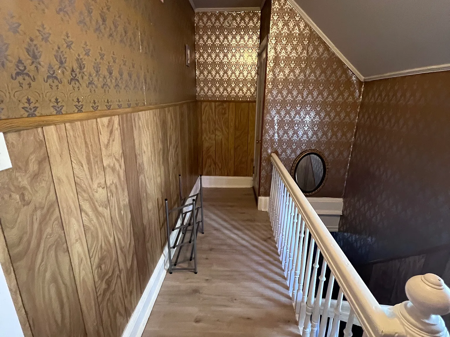 384 Crosby Ave — Photo 4
