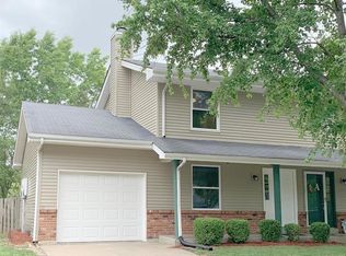 311 Della Dr, Saint Peters, MO 63376