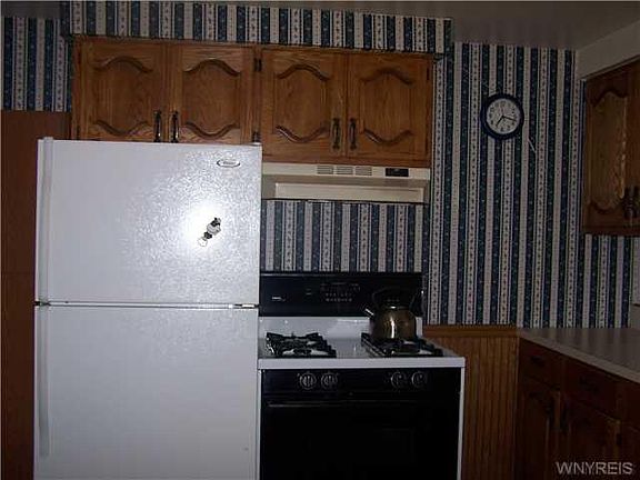 4th image of 4264 Robin Ln