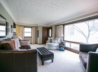 1971 Glen Paul Ave, Arden Hills, MN 55112