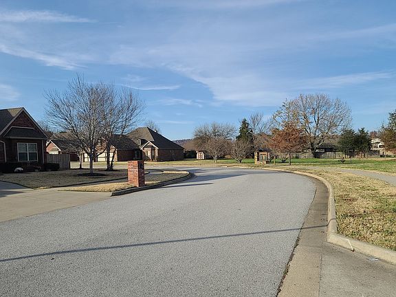 4th image of 1899 S River Meadows Dr