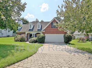 77 Pine Cres, Newnan, GA 30265