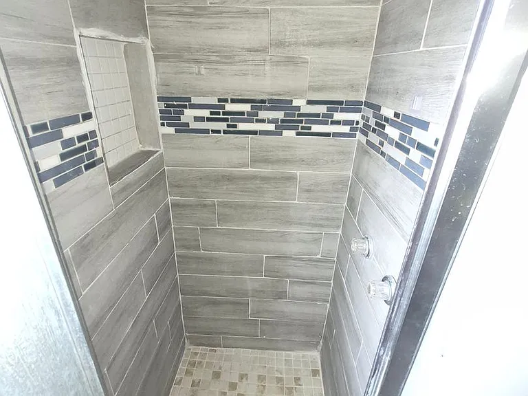 3723 W Martin St — Photo 18