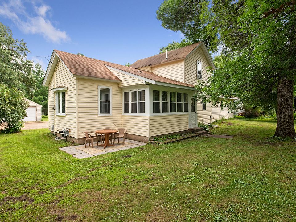 1st image of 611 Quinnell Ave N