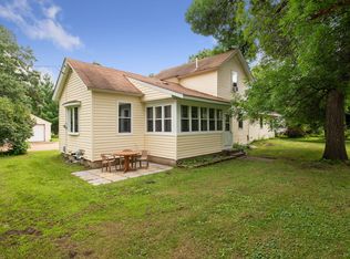 611 Quinnell Ave N, Lakeland, MN 55043