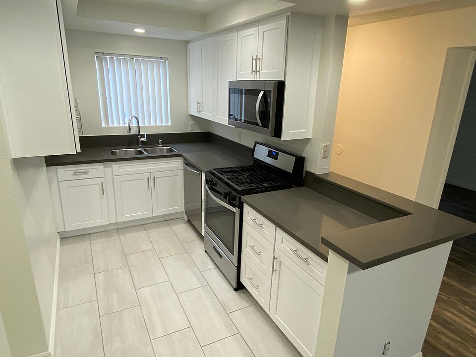 1st image of 5259 Cartwright Ave #106