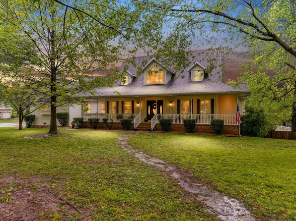3712 E Woodbridge Street, Springfield, MO 65809