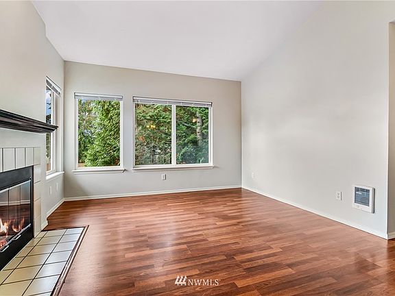 2nd image of 9210 Market Pl Unit N202
