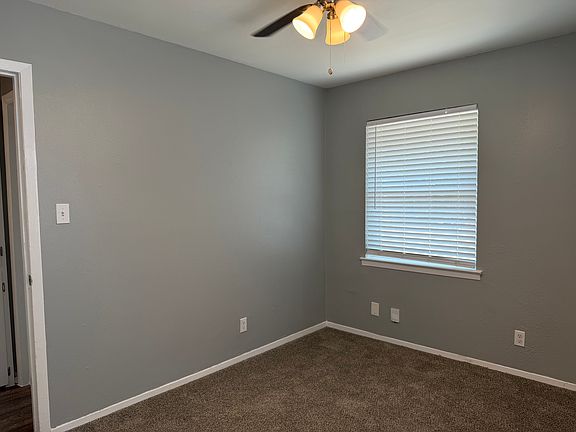 5th image of 2511 Normont Cir