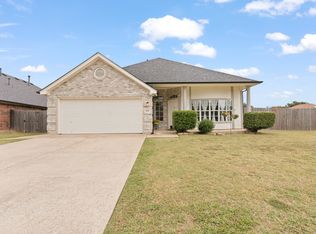 612 SW Rand Dr, Burleson, TX 76028