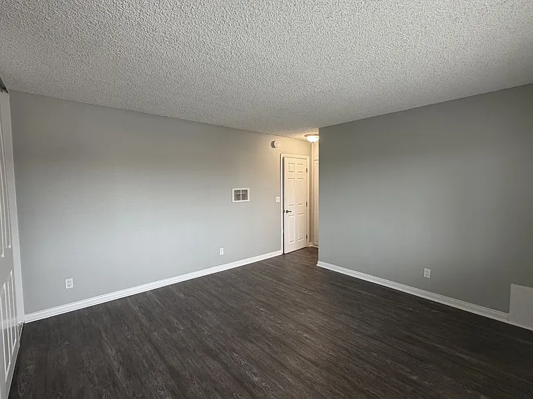 Tierra Palms Apartment Homes — Photo 110