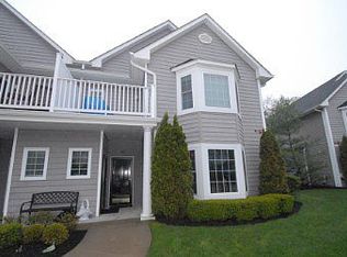 107 Okeefe Ct, Oakdale, NY 11769
