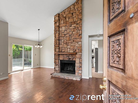 3rd image of 240 Willow Lake Dr