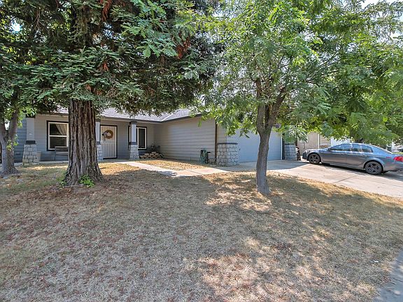 4th image of 1594 Calistoga Way