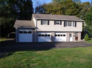 1068 N Bluff Dr, New Kensington, PA