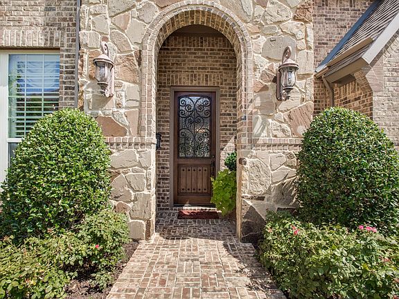 2nd image of 2105 Brandiles Dr