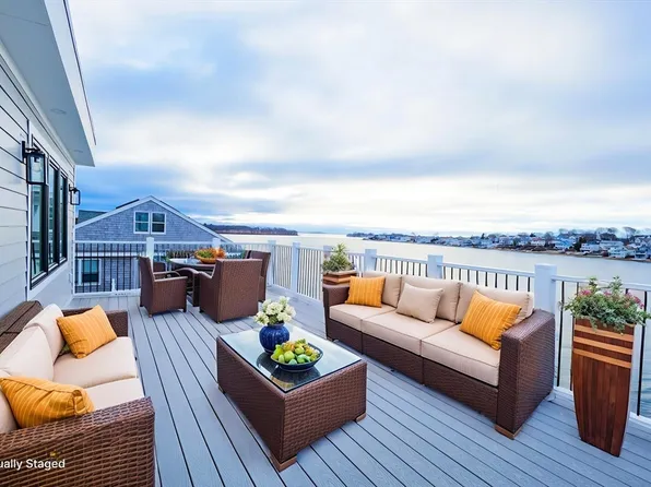 121 Bay St #B, Hull, MA 02045