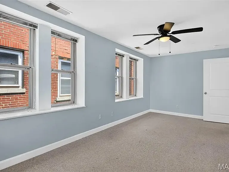 5360 Pershing Ave #6C — Photo 13