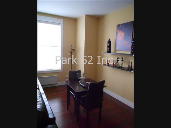 4th image of 760 Commerce St Unit 405