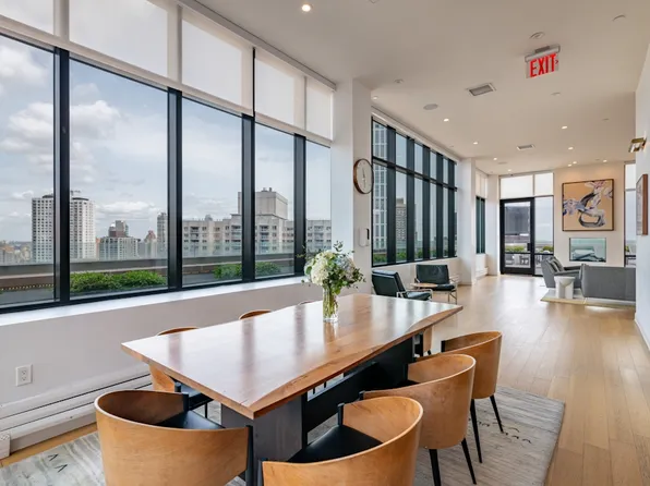 420 East 54th Street image 11 of 23