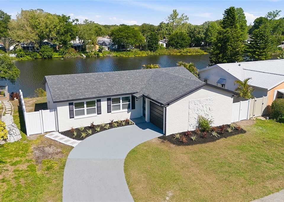 1st image of 1423 Chesterfield Dr
