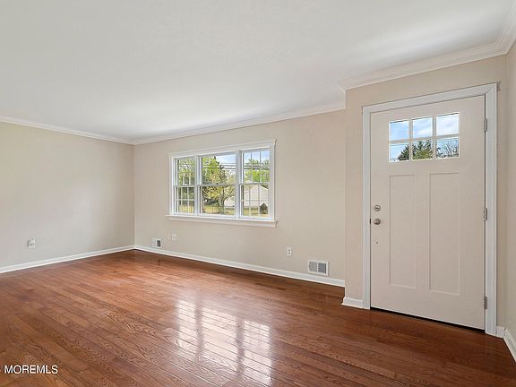 4th image of 873 Egret Drive