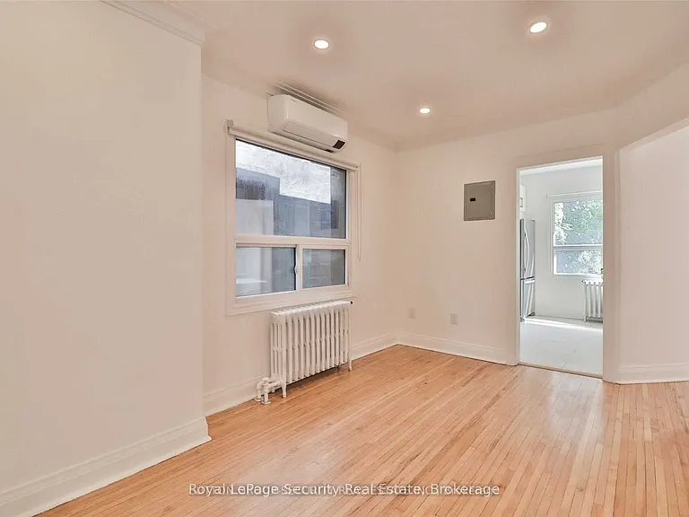 3317 Lake Shore Blvd W #2 — Photo 10