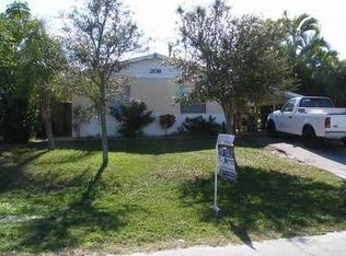 208 5th St, Jupiter, FL 33458