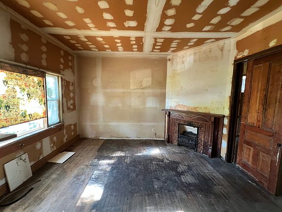 3rd image of 5455 S Kenwood Ave