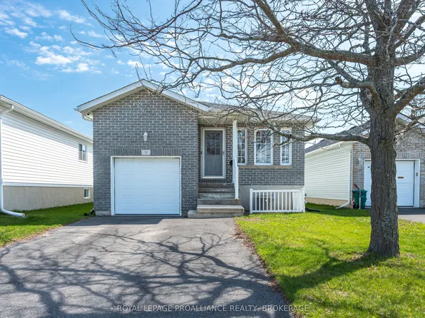 51 Wiley St, Kingston, ON K7K 5B3