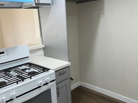 5th image of 11431 Gale Ave