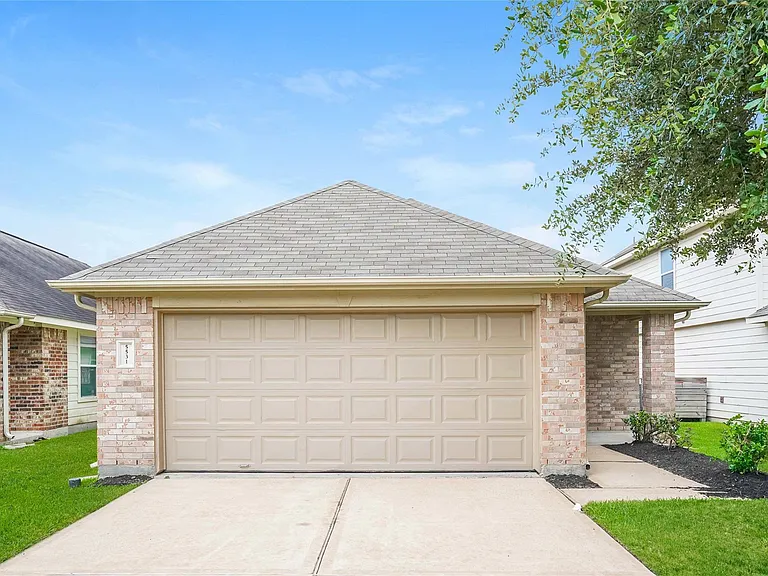 5531 Latta Plantation Dr — Photo 2