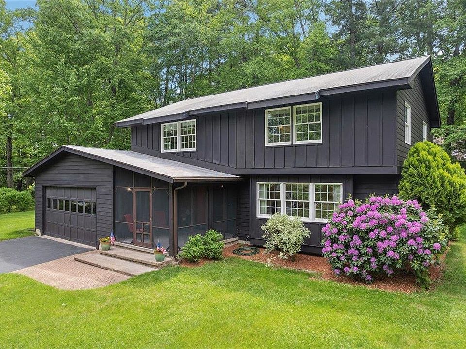 1st image of 11 Parkhurst Drive