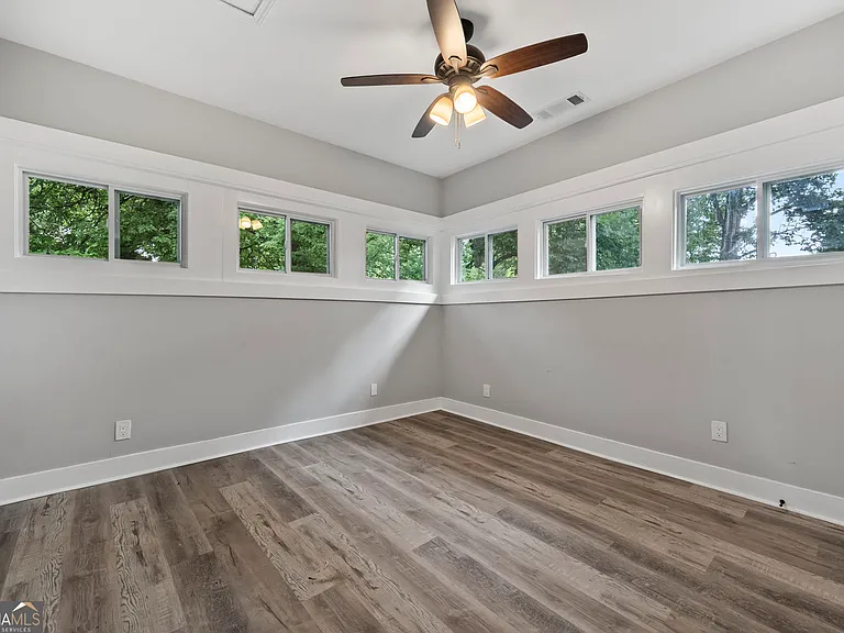 1126 Briarcliff Pl NE #1 — Photo 12