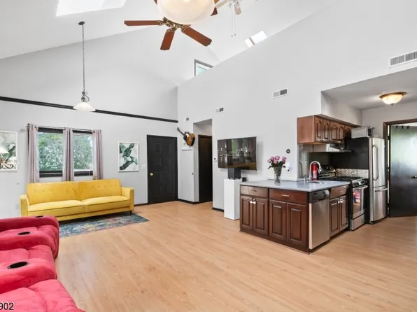 5 Gray Rock Dr #2, Vernon Twp., NJ 07462