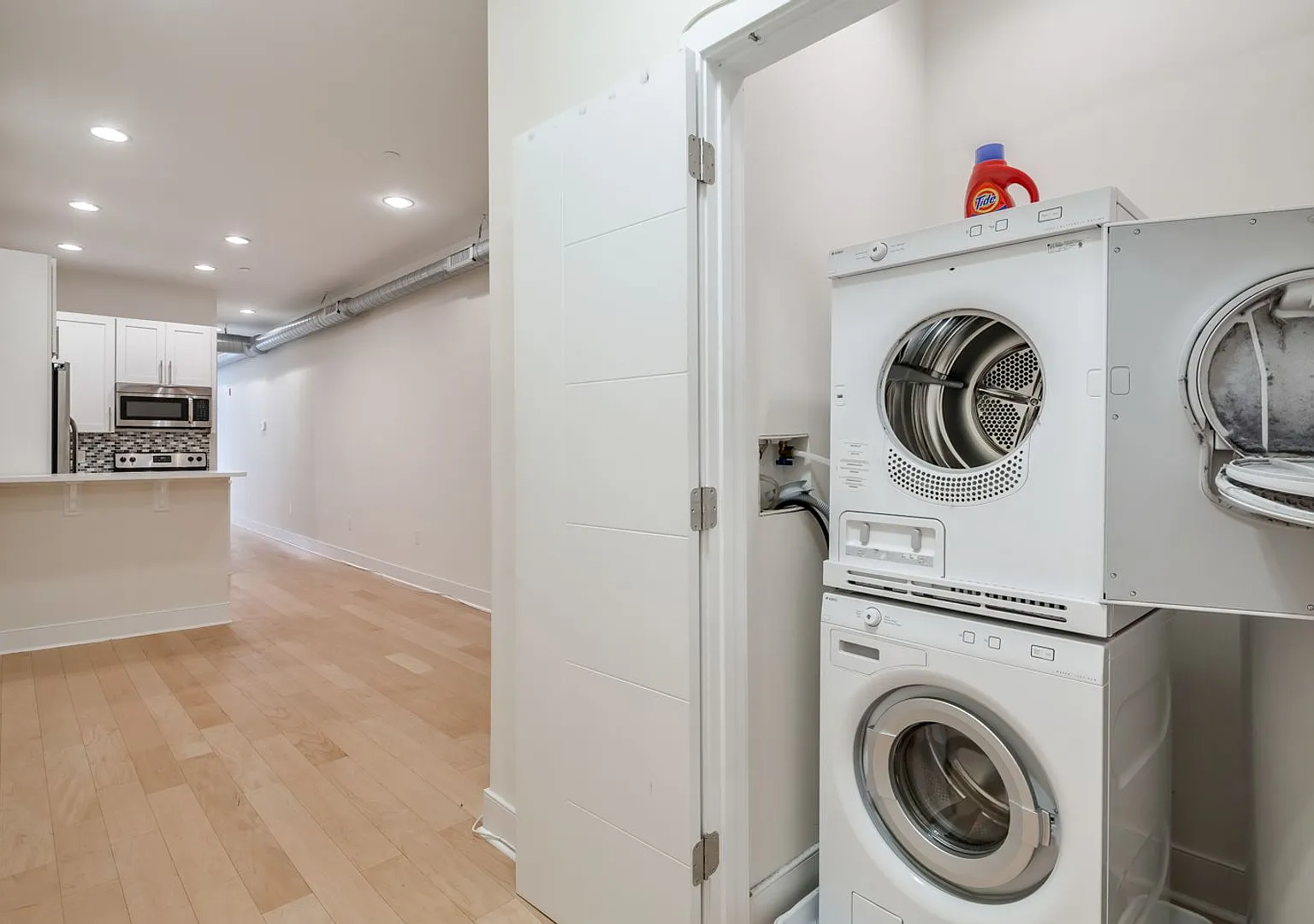 1305 Locust Street — Photo 3