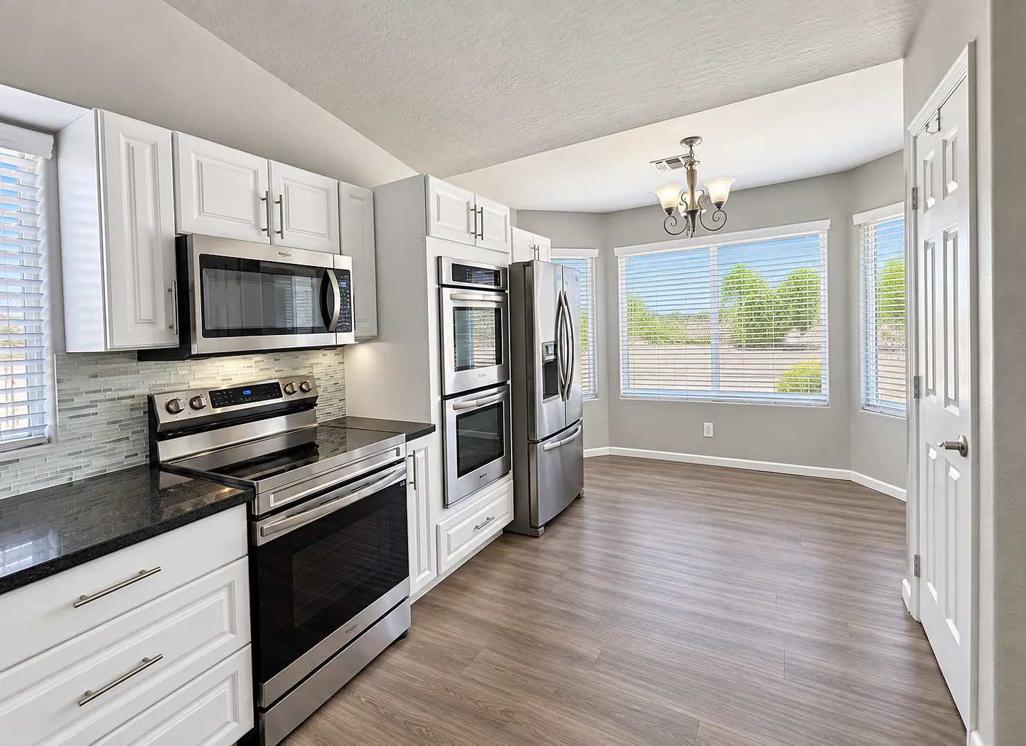 Nice 3 bedroom 2 bath!! — Photo 1